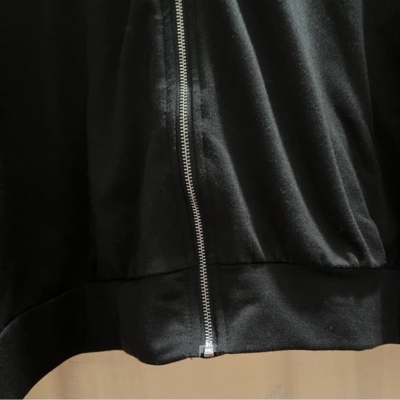 Black Cropped Drop Sleeve Zip Hoodie - Picture 5 of 10